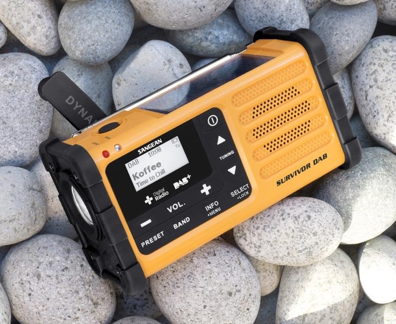Sangen MMR-88 DAB+ / FM radio med nødstrøm,kan også benyttes som powerbank. Lev. tid 5-7 dgr.