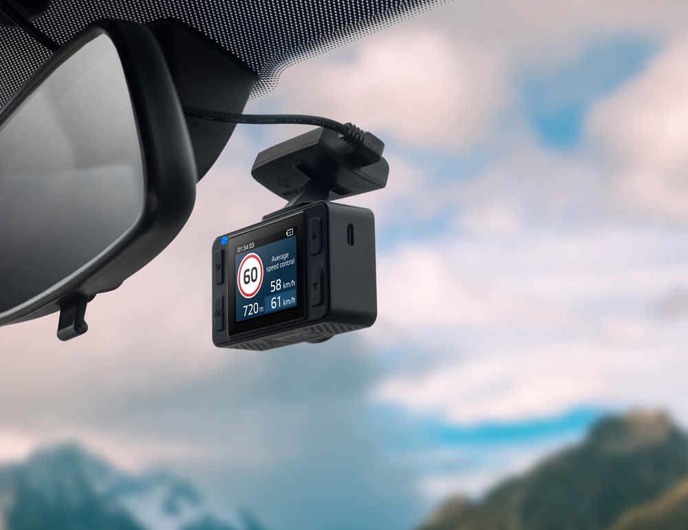 Pålitelig bilkamera for registrering av situasjoner – på veien og ved parkering! KAMPANJE, SanDisk 32GB minnekort inkludert! Lev. tid 5-7 dgr.